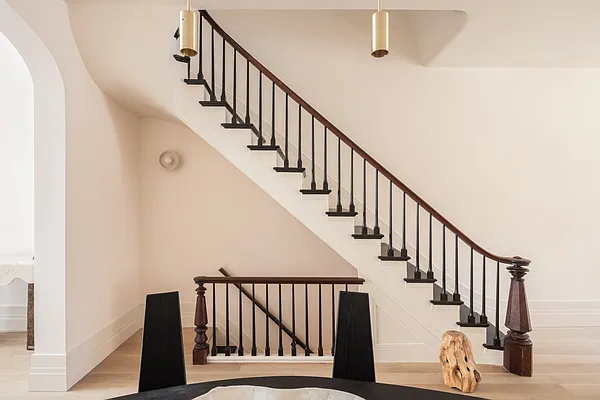 Sold by Compass | media 9