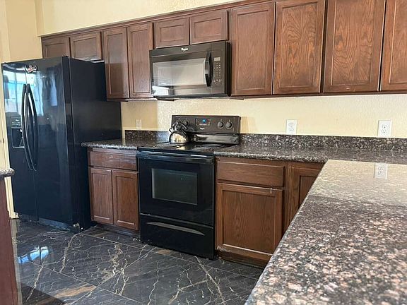 4th image of 3184 S Melanie Dr