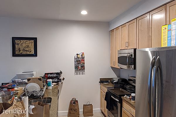 26 New Derby St. #405 Salem Shared Unit Photo 2