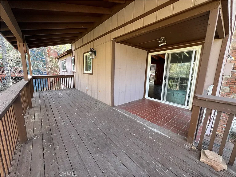 725 Tyrol Dr — Photo 11