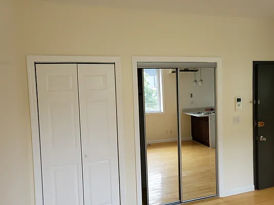 Rented by Manhattan Realty Group | media 12