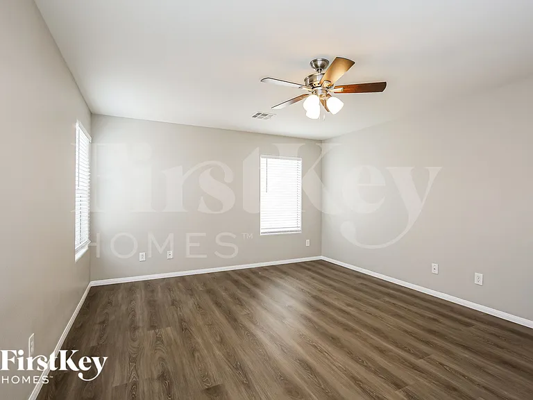 6032 Sierra Lakes St — Photo 10