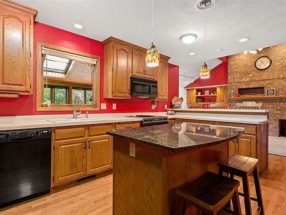 Granite countertop on Island