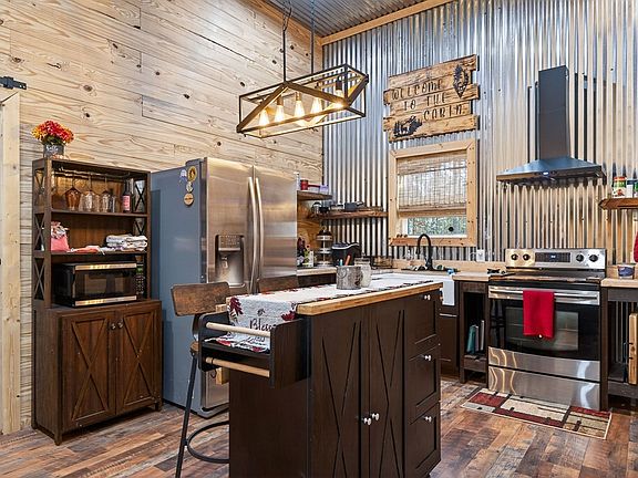 5th image of 1780 Wolf Haven Rd