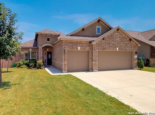 3582 High Cloud Dr, New Braunfels, TX 78130