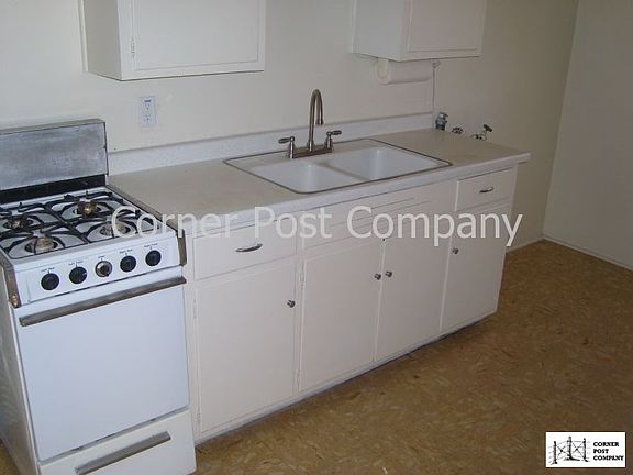 4th image of 537 Valencia Dr SE APT 1