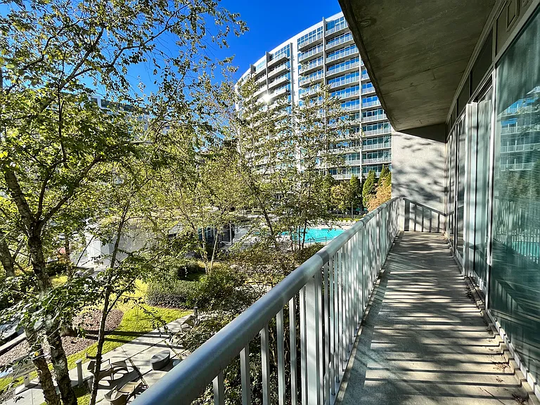 950 W Peachtree St #813 — Photo 28