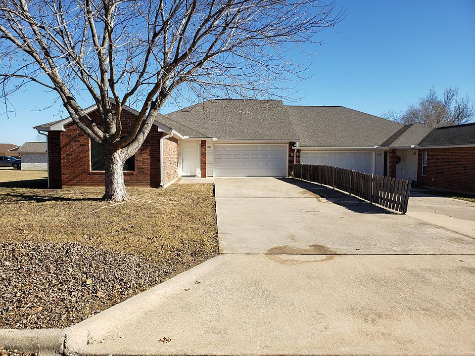 Front of 253 Braeburn duplex
