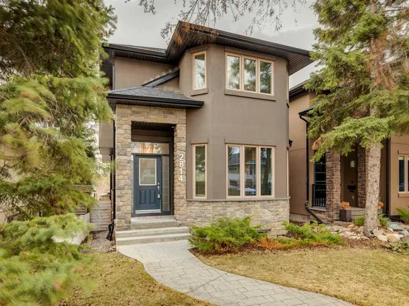 2814 W 41st St SW, Calgary, AB T3E 3K8