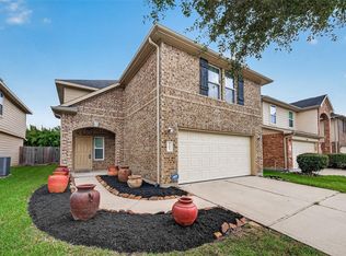 11823 Red Hummingbird Dr, Houston, TX 77047
