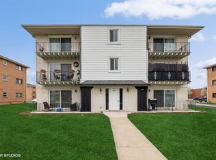 7337 W 85th Pl APT 3A, Bridgeview, IL 60455