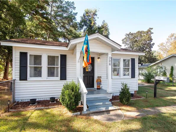 306 Corrine St, Pineville, LA 71360