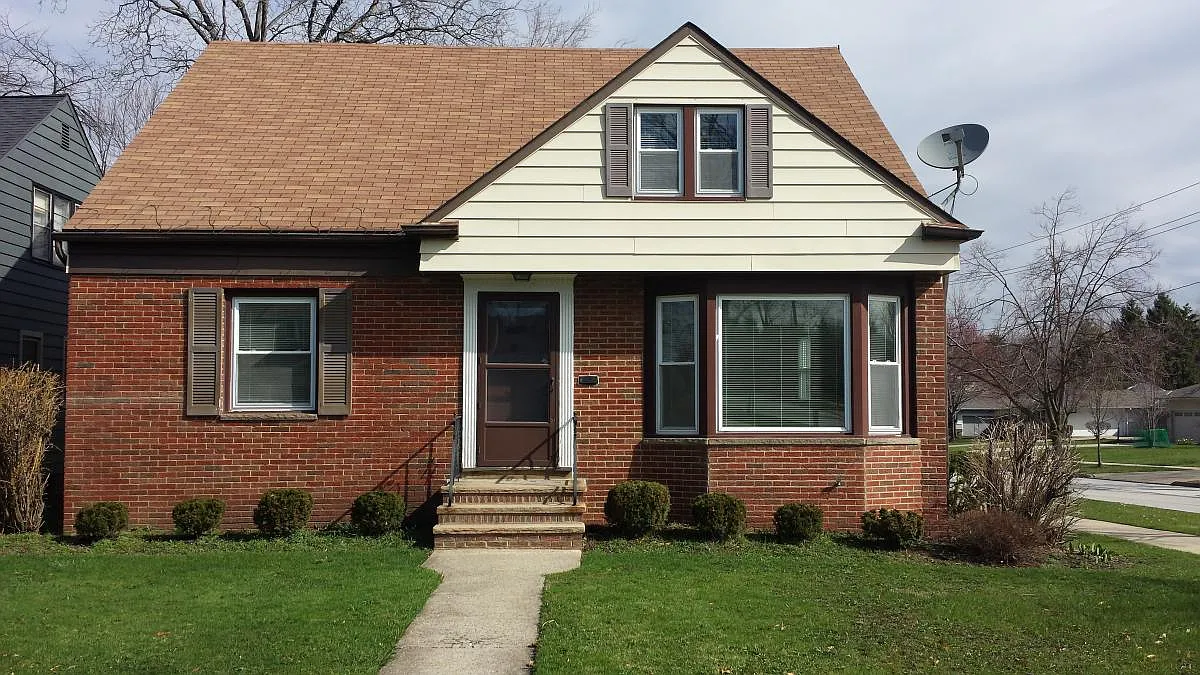 24217 Woodway Rd photo 1