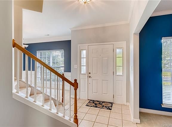 4th image of 125 Currituck Ct