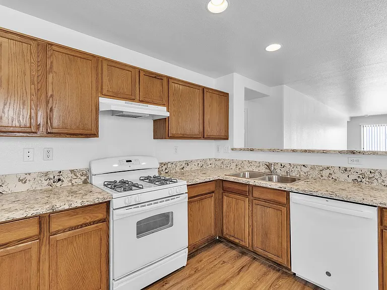 9648 Boylagh Ave — Photo 9