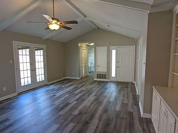 2nd image of 5908 Carmel Dr