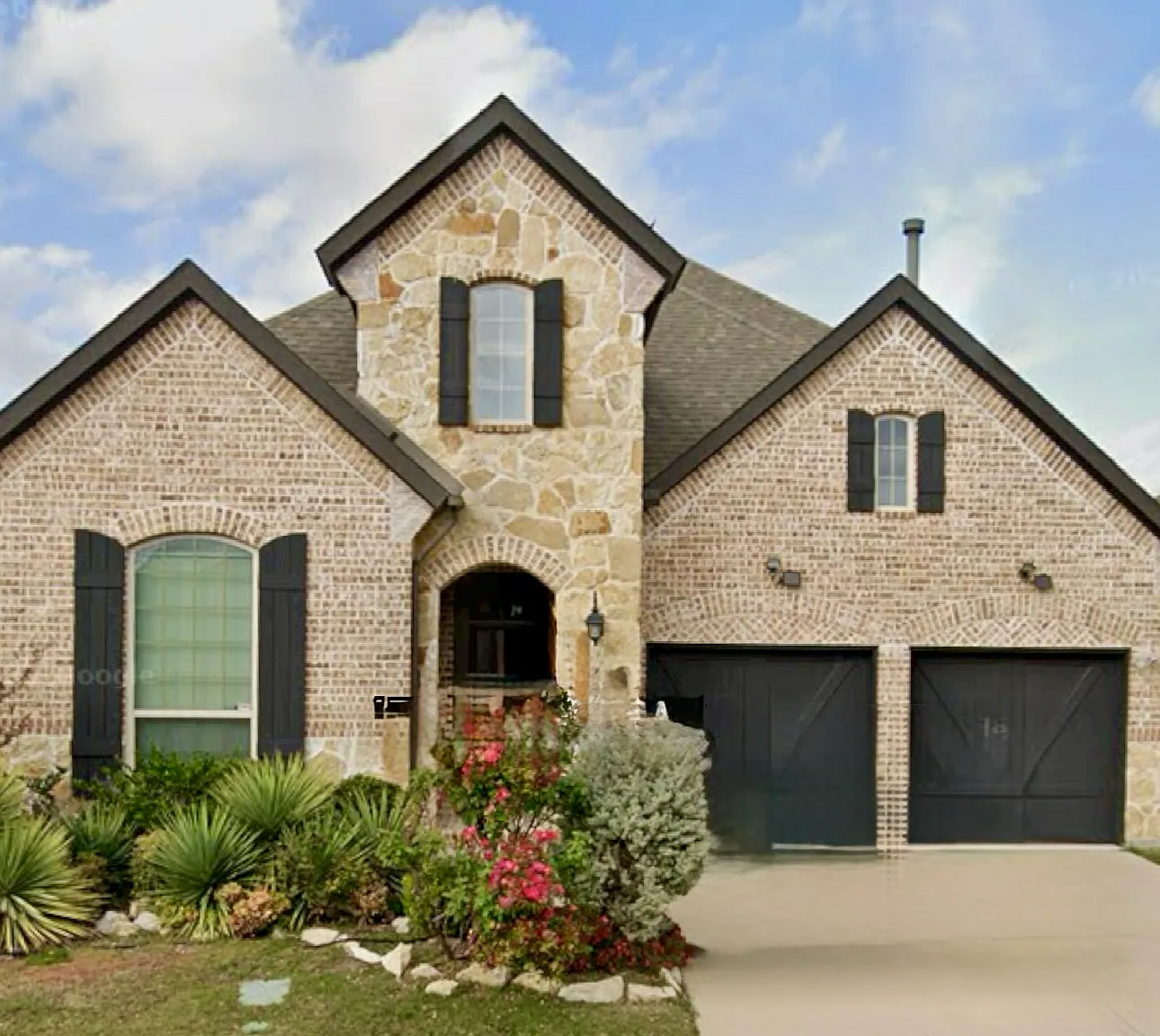 1759 Bluebird Ct — Photo 1