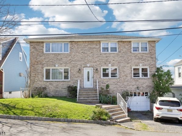 230 Salomone Ave, Woodland Park, NJ 07424