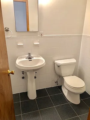 Rented by Bank Neary | media 18