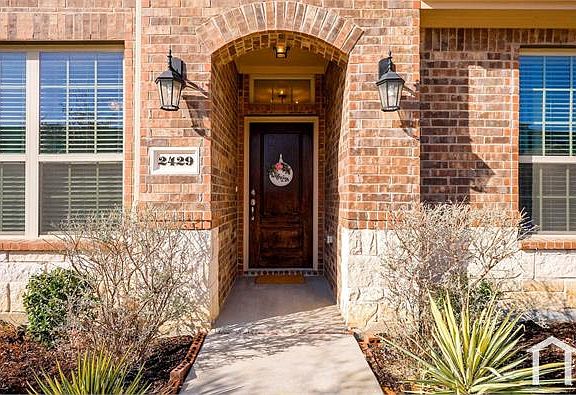 3rd image of 2429 Dolostone Dr