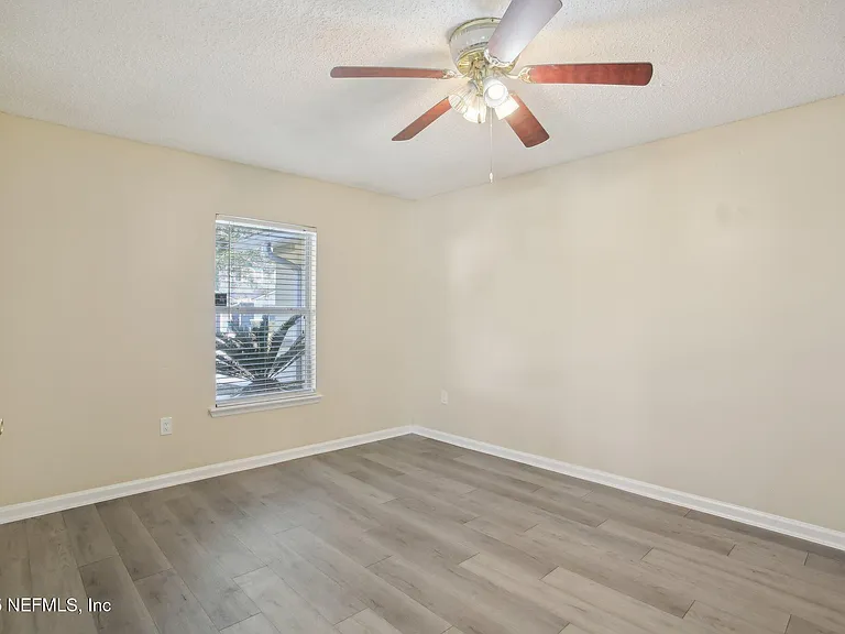 2346 Adams Lake Blvd — Photo 11