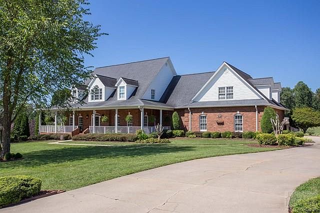 1st image of 4090 Plantation Dr #0