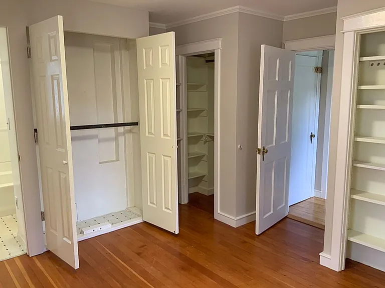 740 W Burkitt St — Photo 14