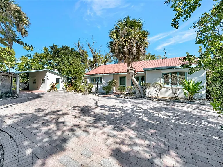 4237 Higel Ave — Photo 3