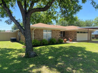 1021 Arbor St, Olney, TX, 76374