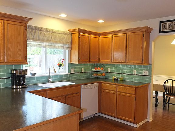4th image of 7817 73rd Pl NE #1