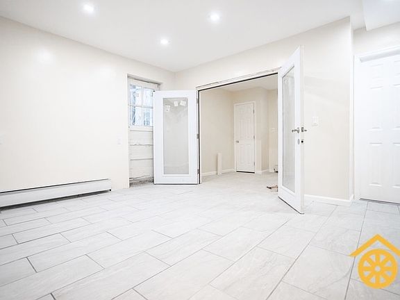 5th image of 4392 Byron Ave #1B