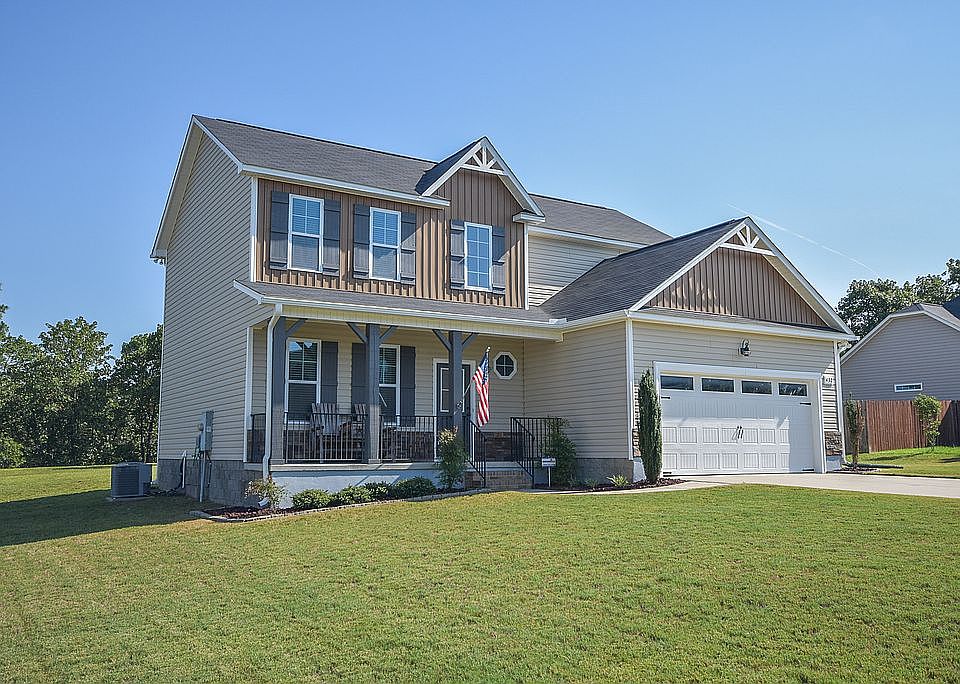 2nd image of 432 Prairie Ln