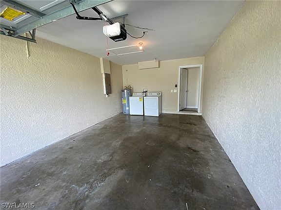 5th image of 724 Jenna Ave S
