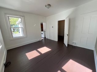 2462 Professor Ave APT 3, Cleveland, OH 44113