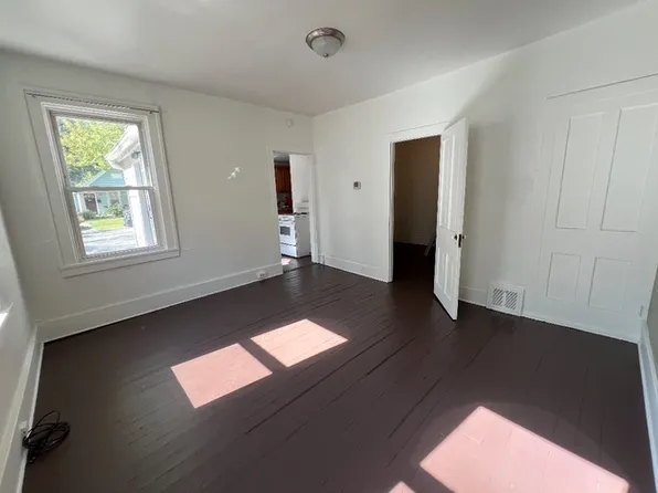 2462 Professor Ave APT 3, Cleveland, OH 44113