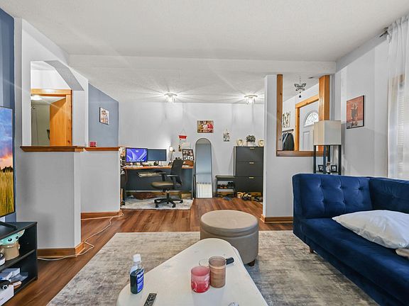 5th image of 3047 Grand St NE