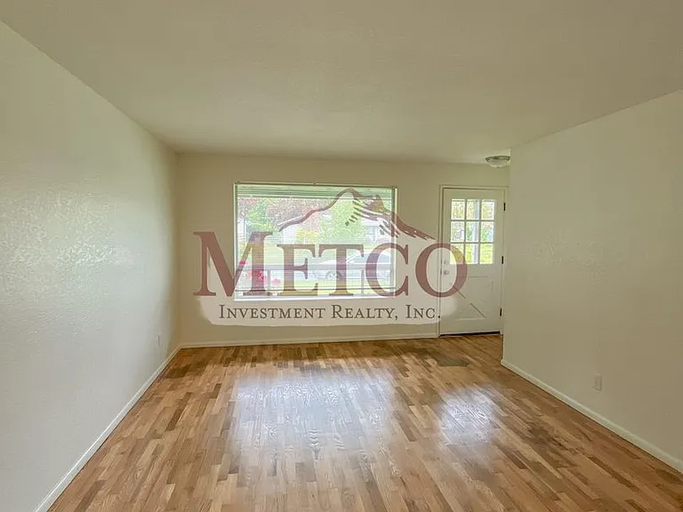2520 5th Street 471 Cambridge St — Photo 2