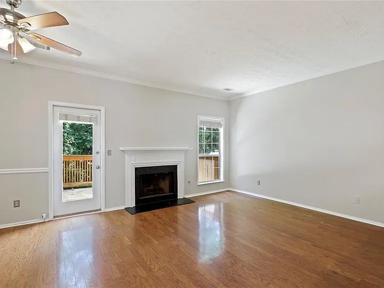 507 Wedgewood Way — Photo 7