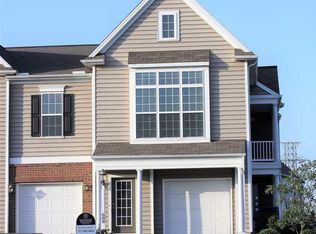 609 Darby Ct, Hummelstown, PA 17036