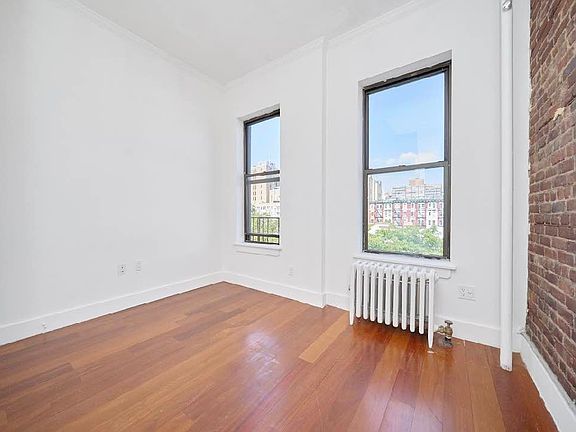 4th image of 340 E 11th St APT 15