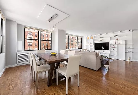 2nd image of 200 W 79th St APT 14F
