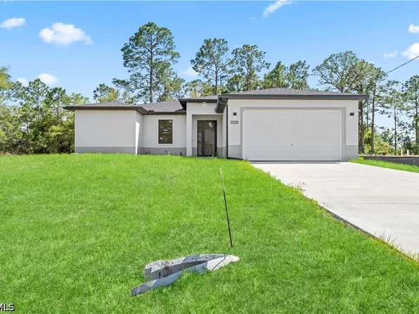 2618 69th St W, Lehigh Acres, FL 33971