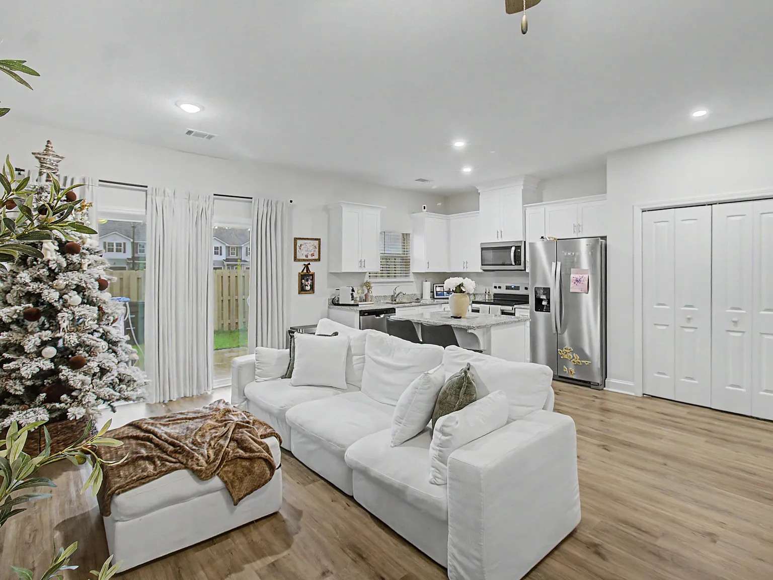 10 Beaumont Drive - 1 — Photo 3