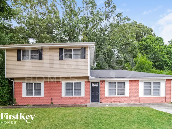 6818 Tralee Dr, Lithia Springs, GA 30122