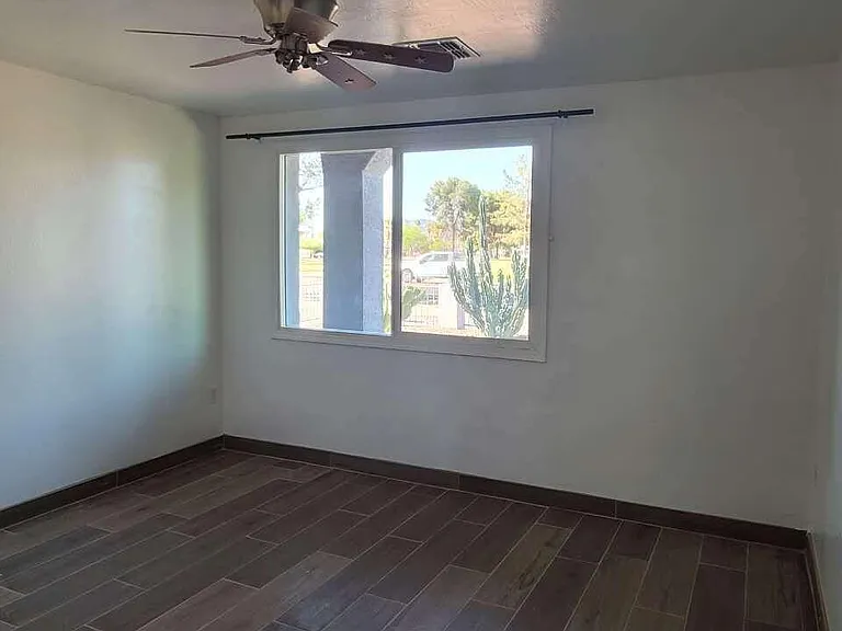 3702 E Thunderbird Rd — Photo 11