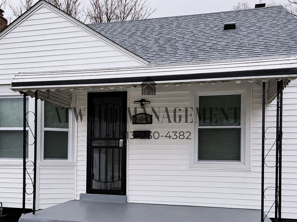 1st image of 19440 Rutherford St