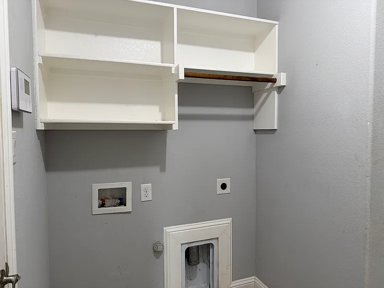 2417 Kingsgate Dr — Photo 25