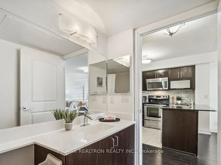55 De Boers Dr #708 — Photo 23