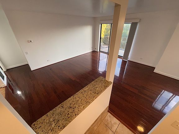 5th image of 425 Walnut Creek Ln Unit 1509