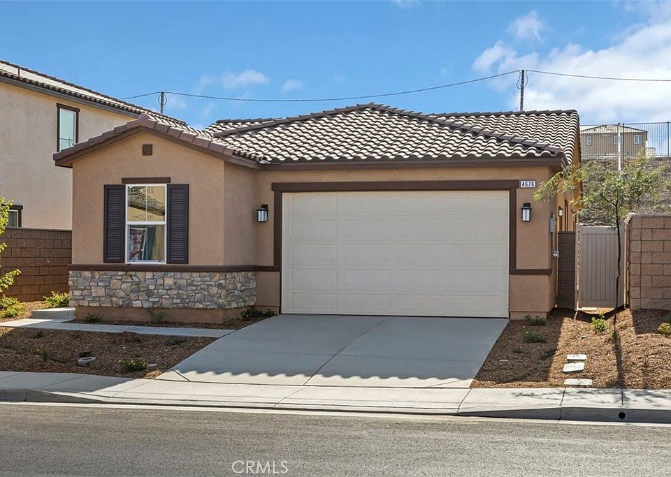 1st image of 4676 Florence Dr
